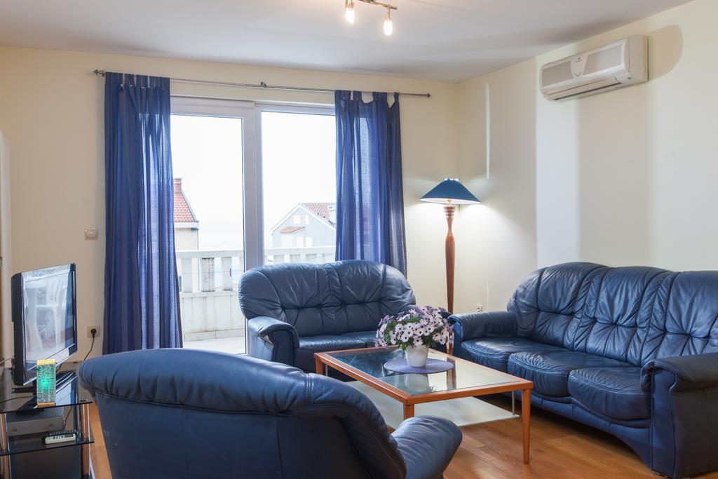 Apartments Tino Makarská Pokoj fotografie